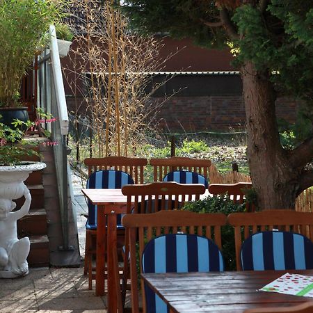 Hotellerie Gasthaus Schubert Ґарбзен Екстер'єр фото