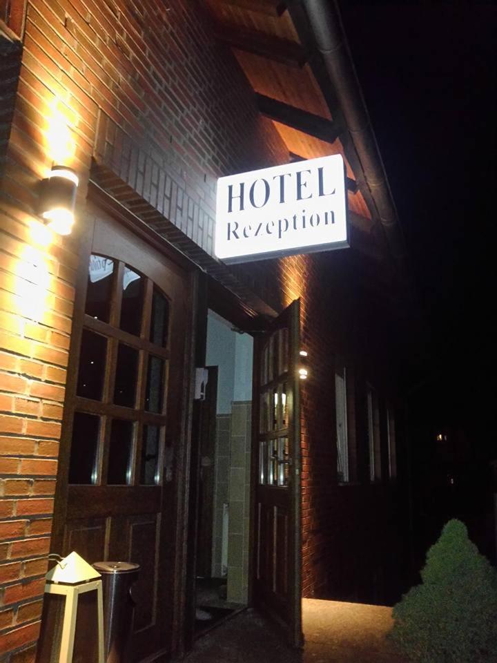 Hotellerie Gasthaus Schubert Ґарбзен Екстер'єр фото